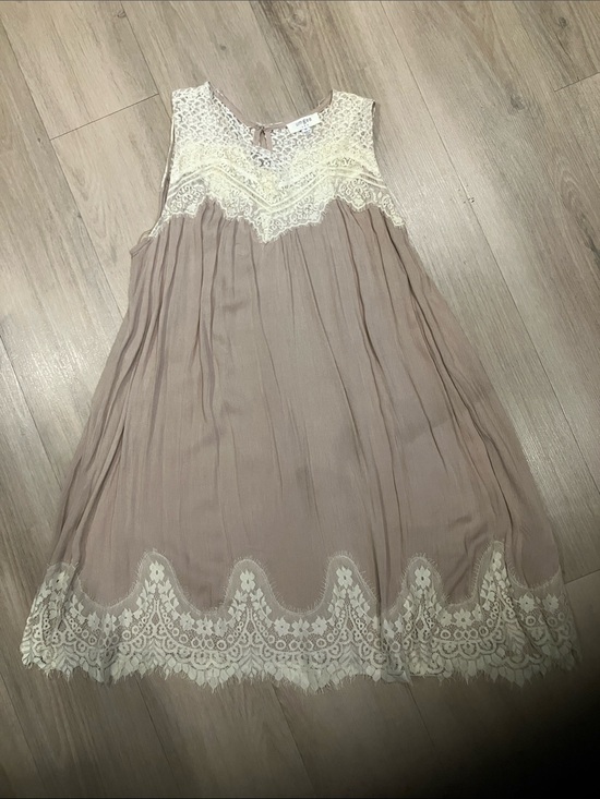 Umgee Dresses & Skirts - Brand new lace Umgee tunic/dress size medium